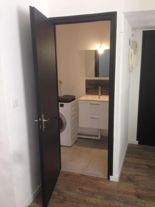 Apartment Au Centre Avec Parking Prive Et Wifi
