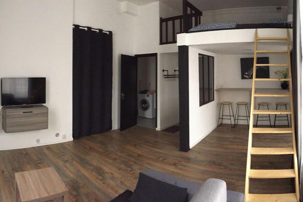 Au Centre Avec Parking Prive Et Wifi Apartment Auxerre