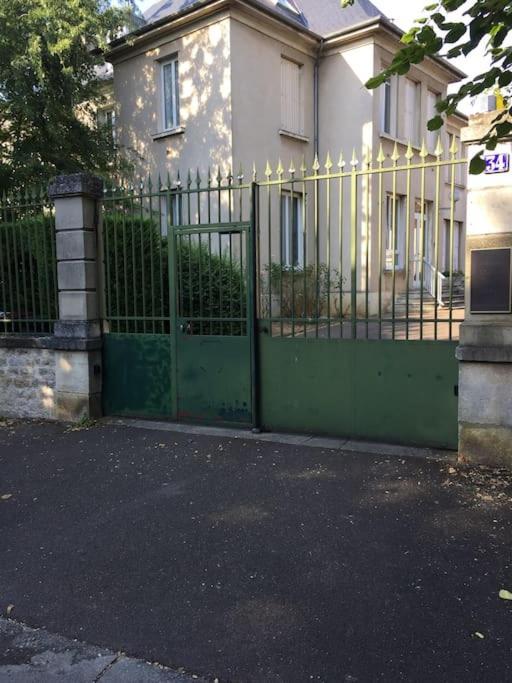 Au Centre Avec Parking Prive Et Wifi * Auxerre
